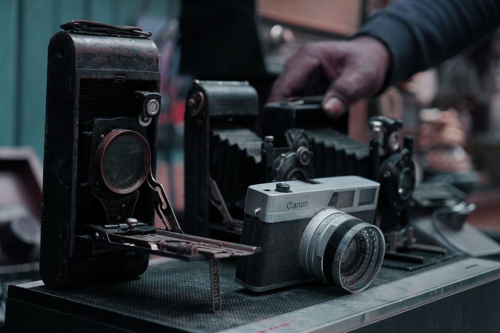 Canon EOS R6 body, photo 1 of 1