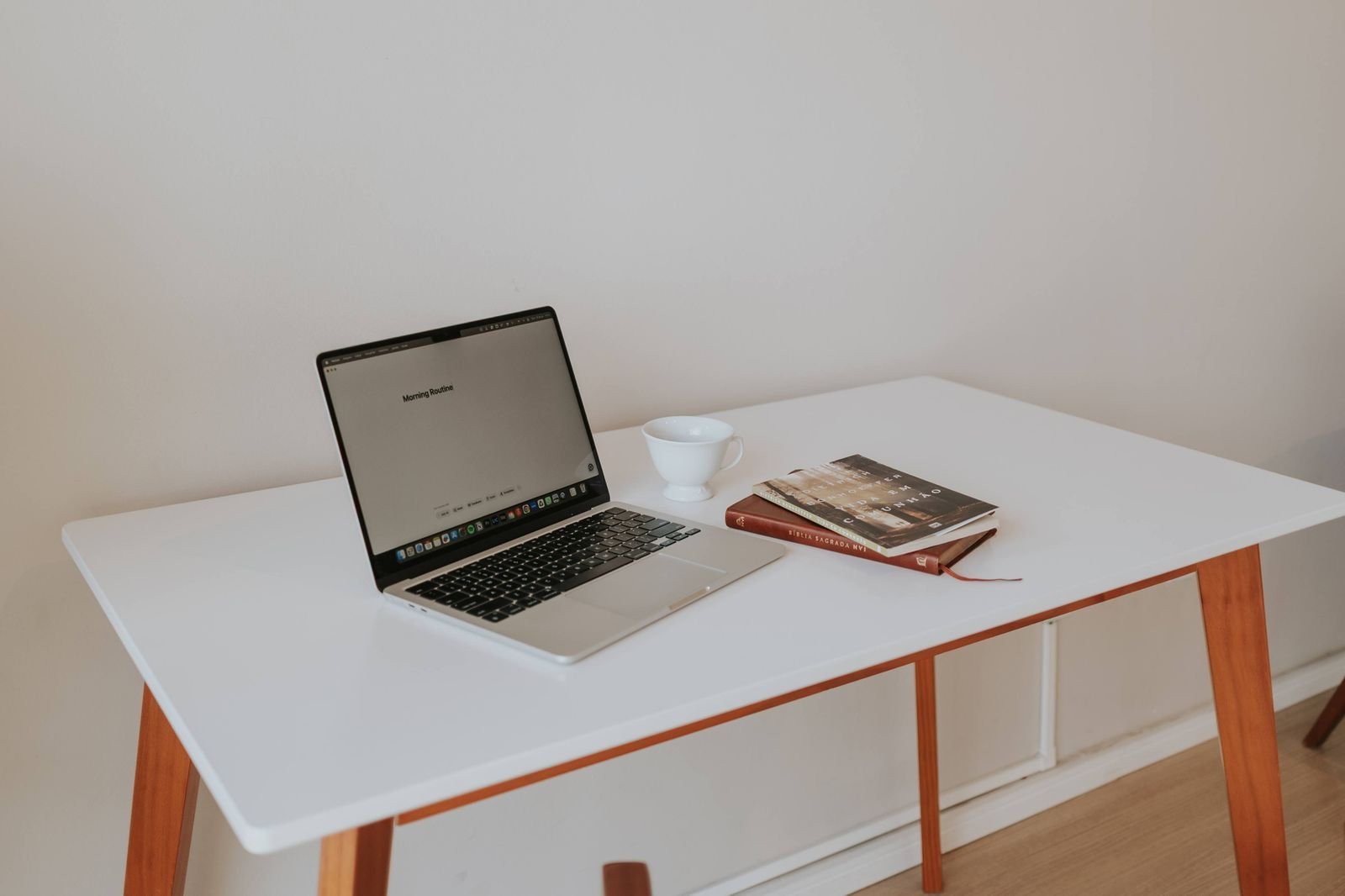 Height adjustable desk 160x80, photo 1 of 1