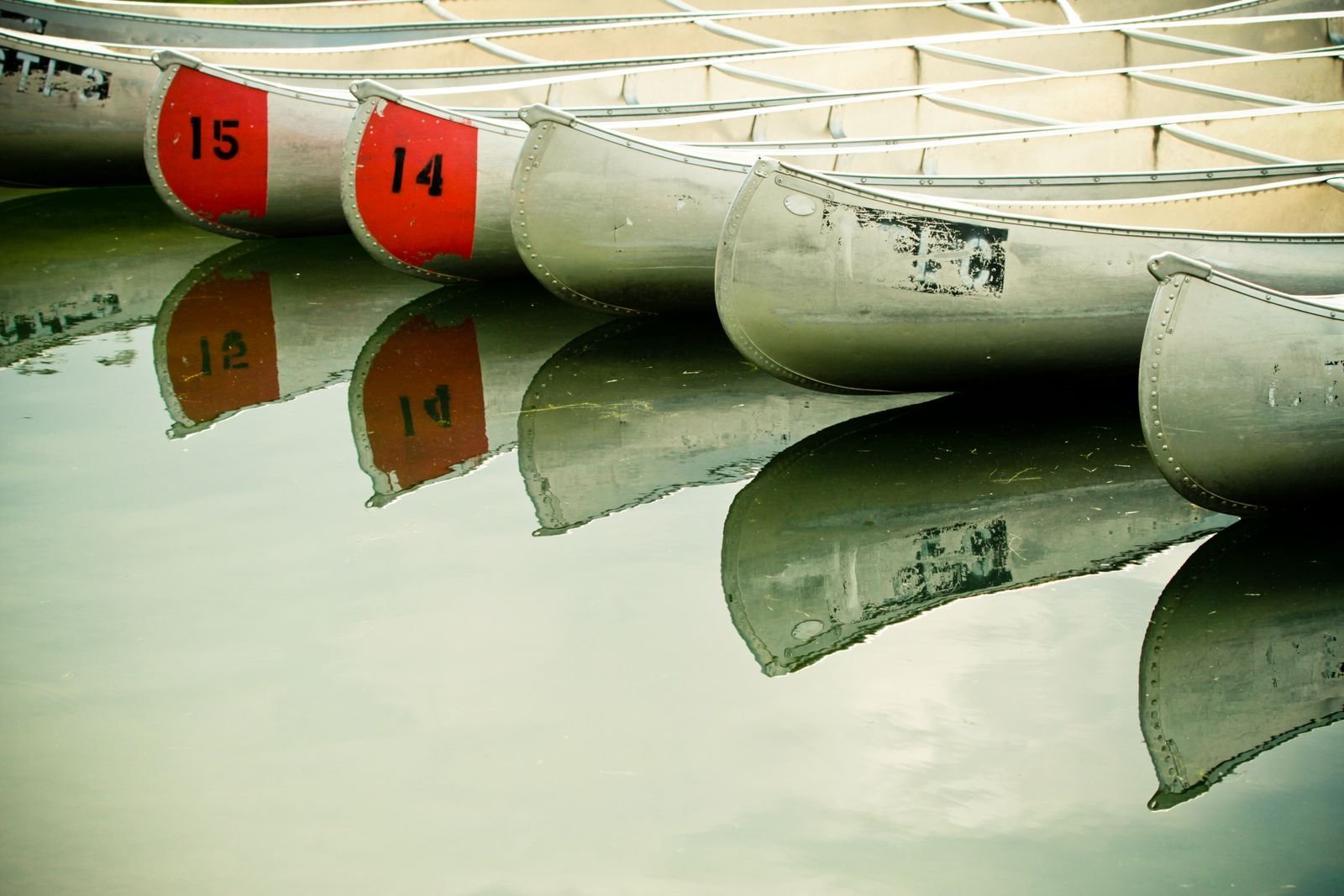 Canoe, 16 feet, with paddles, photo 1 of 1