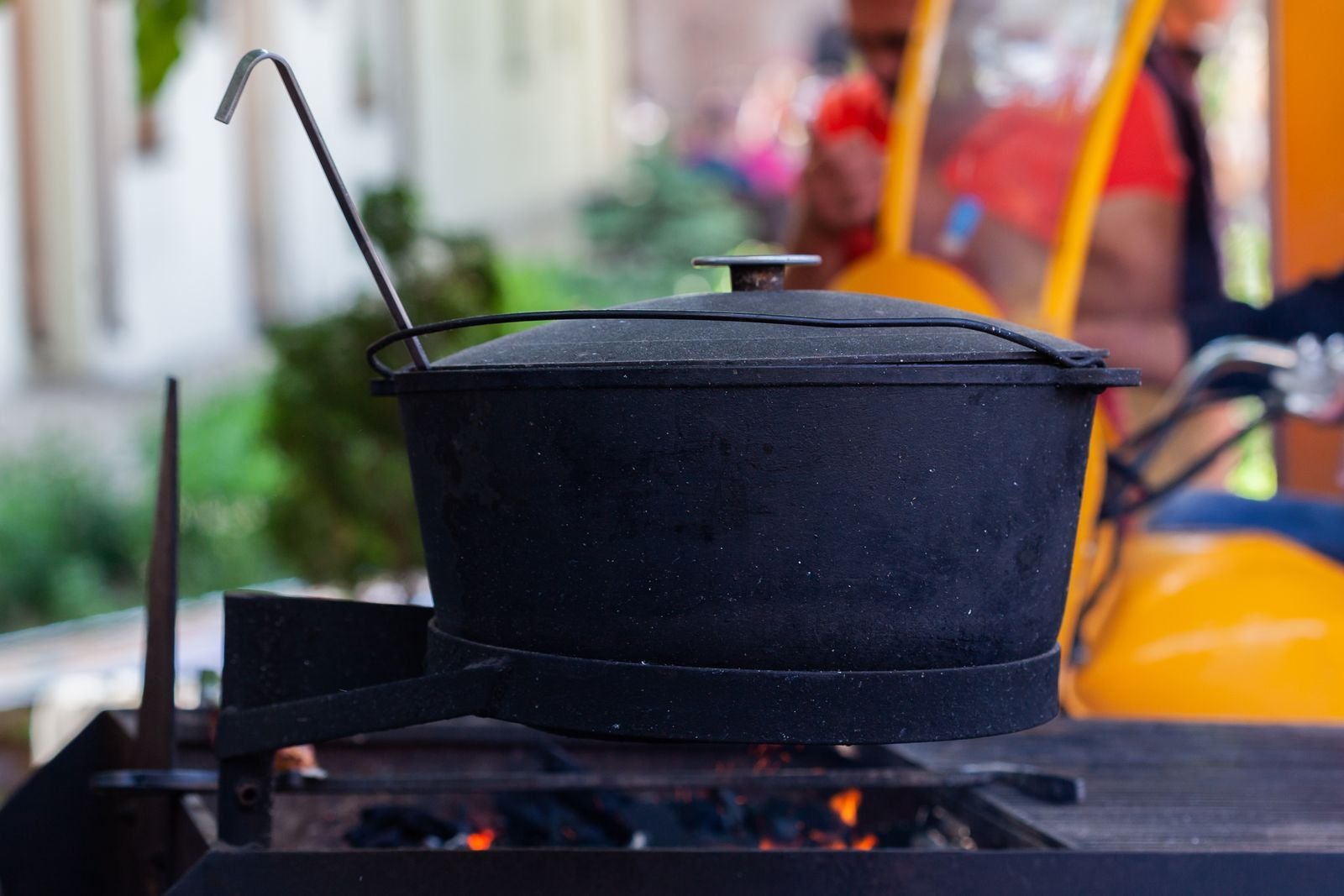 Le Creuset cast iron pot 24 cm, photo 1 of 1