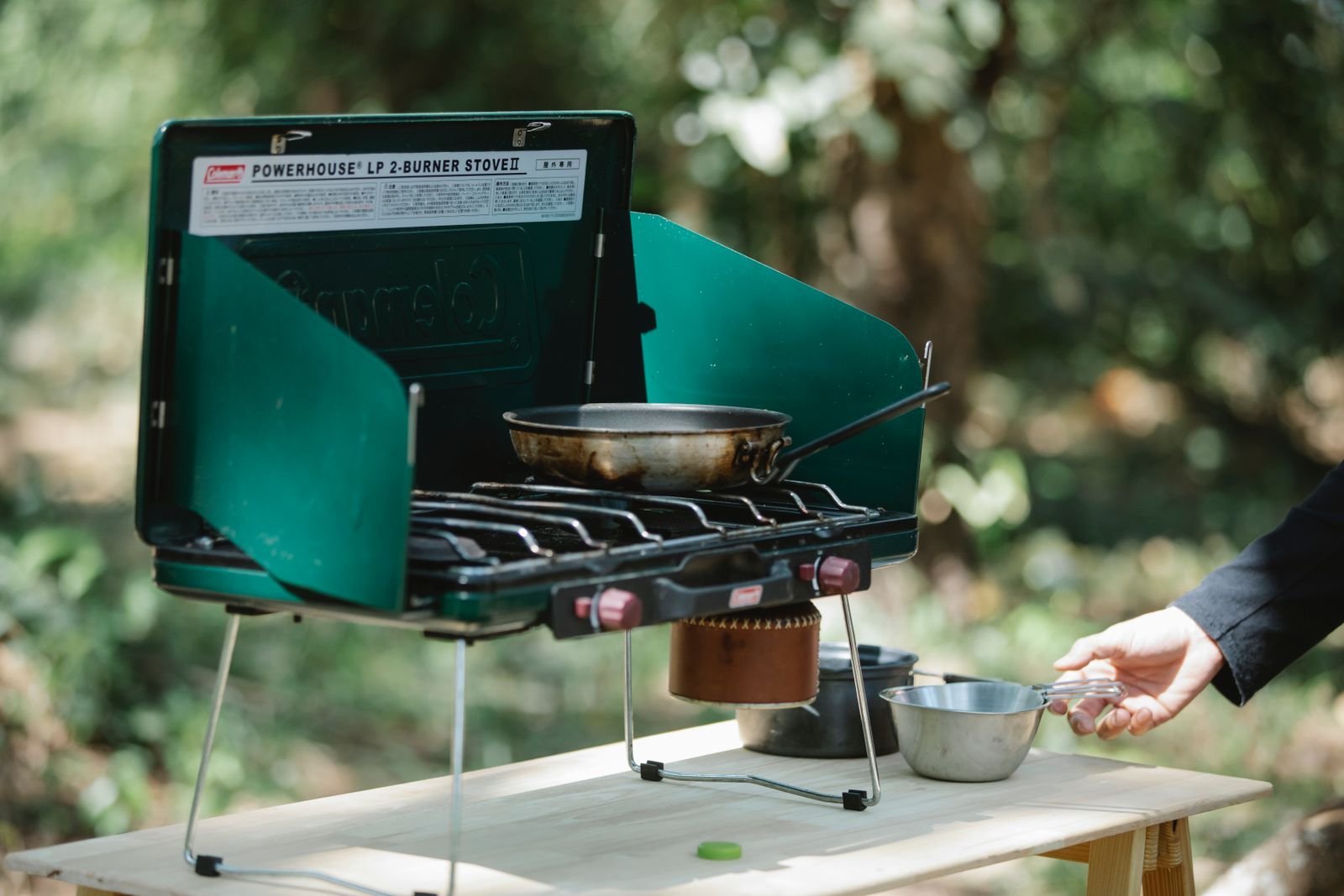Primus camping stove with pots, photo 1 of 1