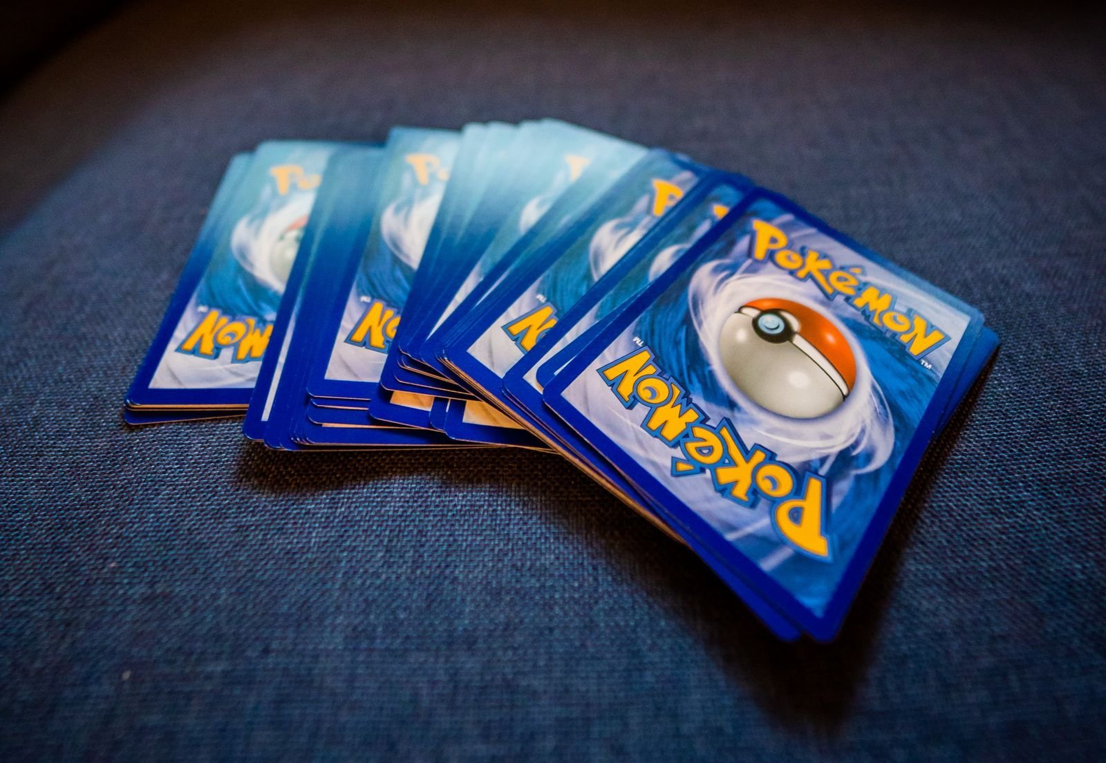 Pokémon cards, binder with 300 cards, photo 1 of 1