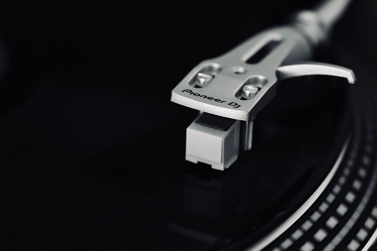 Technics turntable SL-1500C, photo 1 of 1